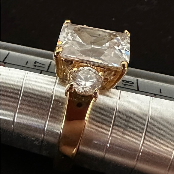 GET ENGAGED Emerald Cut Rectangular CZ 3 Stone Gold Ring Size 7 - Picture 6 of 8